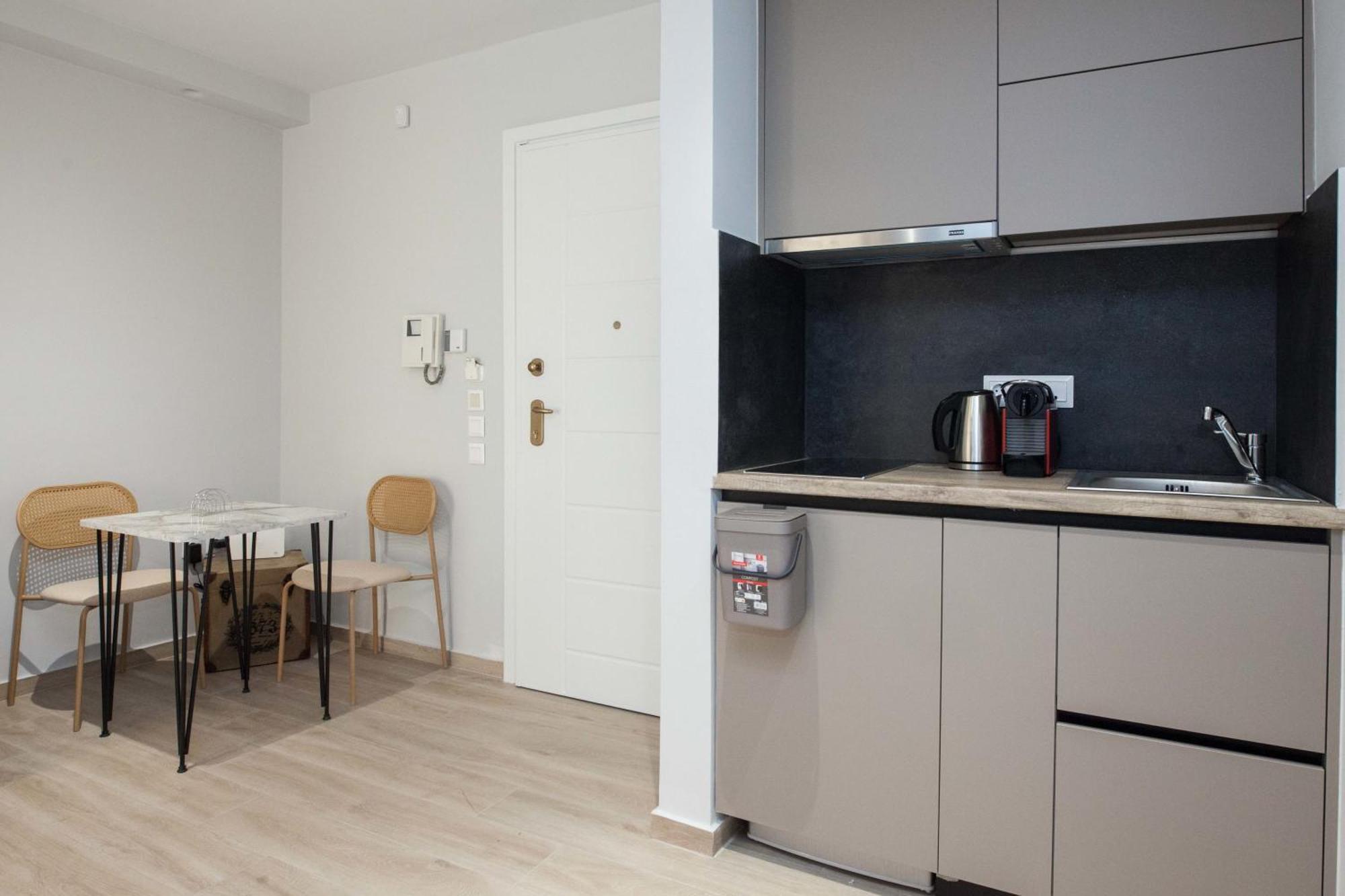 Petralona Gem Hotel-Style Studio With Balcony 아테네 외부 사진